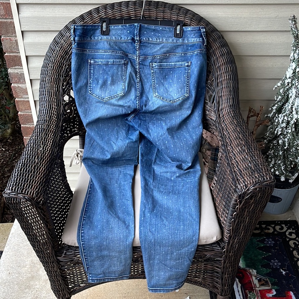 Torrid Medium Blue Dot Print Jeans 18XT - Picture 4 of 10
